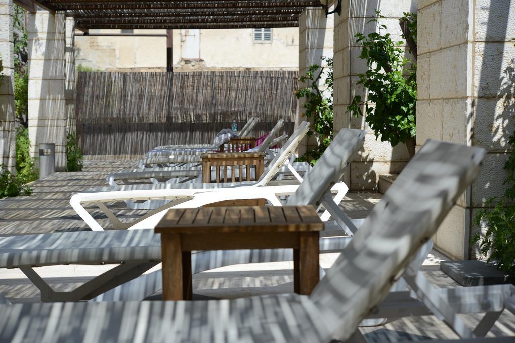Andromeda Hill Apartments And Spa Tel Aviv Eksteriør billede