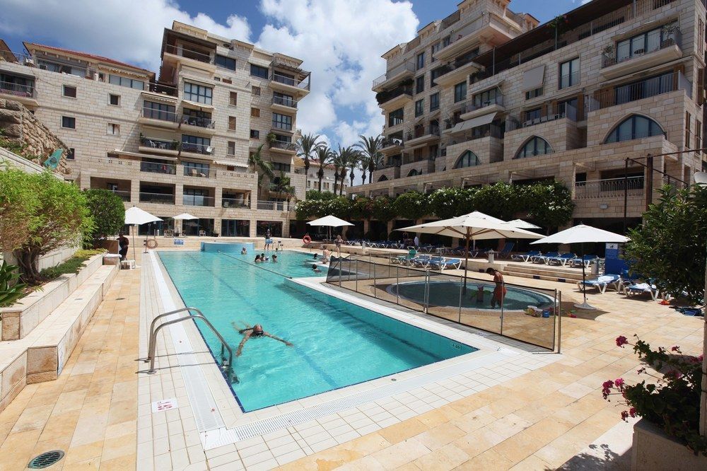 Andromeda Hill Apartments And Spa Tel Aviv Eksteriør billede