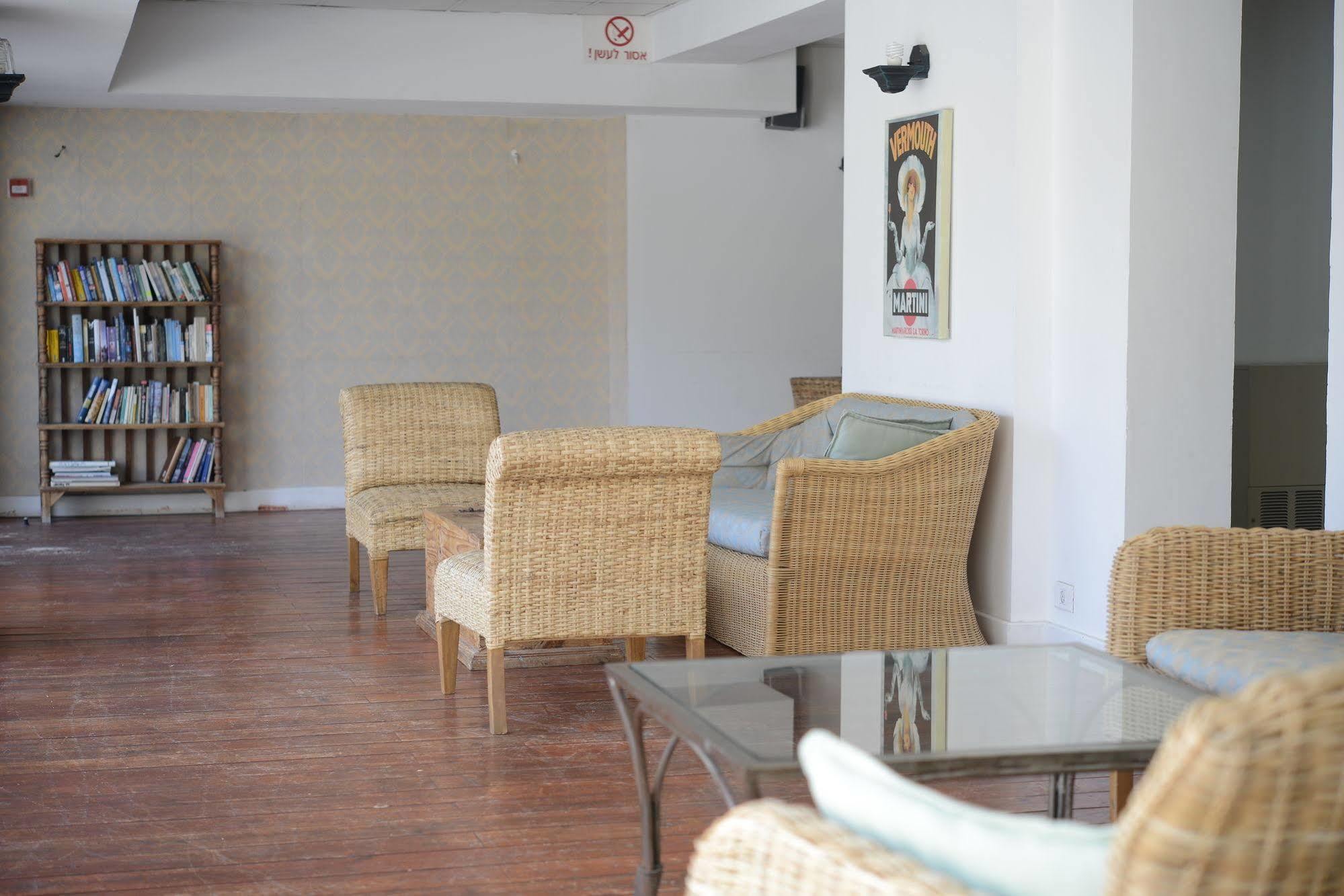 Andromeda Hill Apartments And Spa Tel Aviv Eksteriør billede