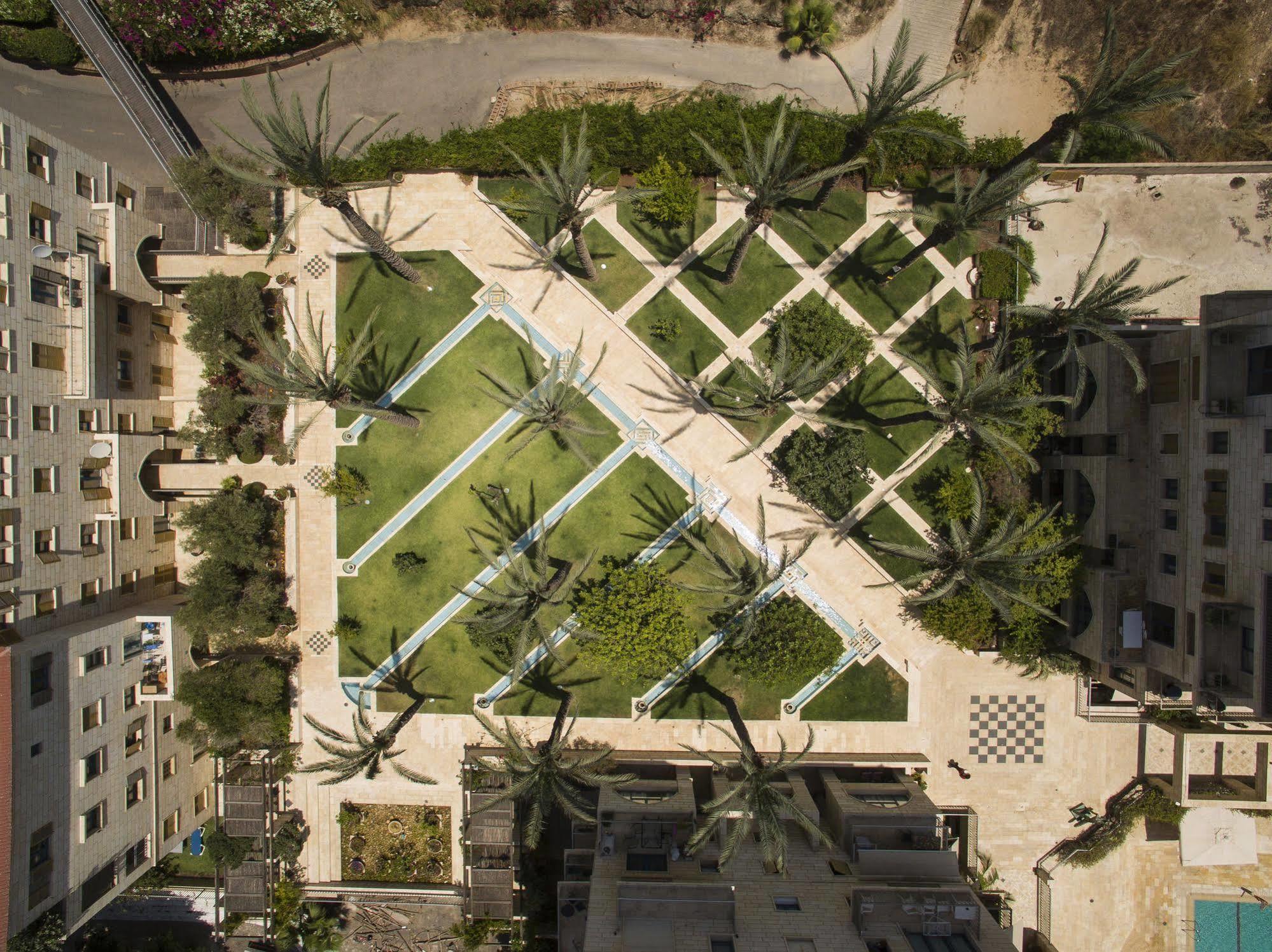 Andromeda Hill Apartments And Spa Tel Aviv Eksteriør billede