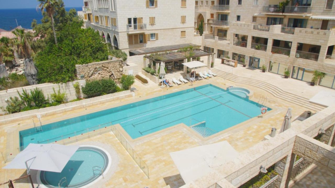 Andromeda Hill Apartments And Spa Tel Aviv Eksteriør billede